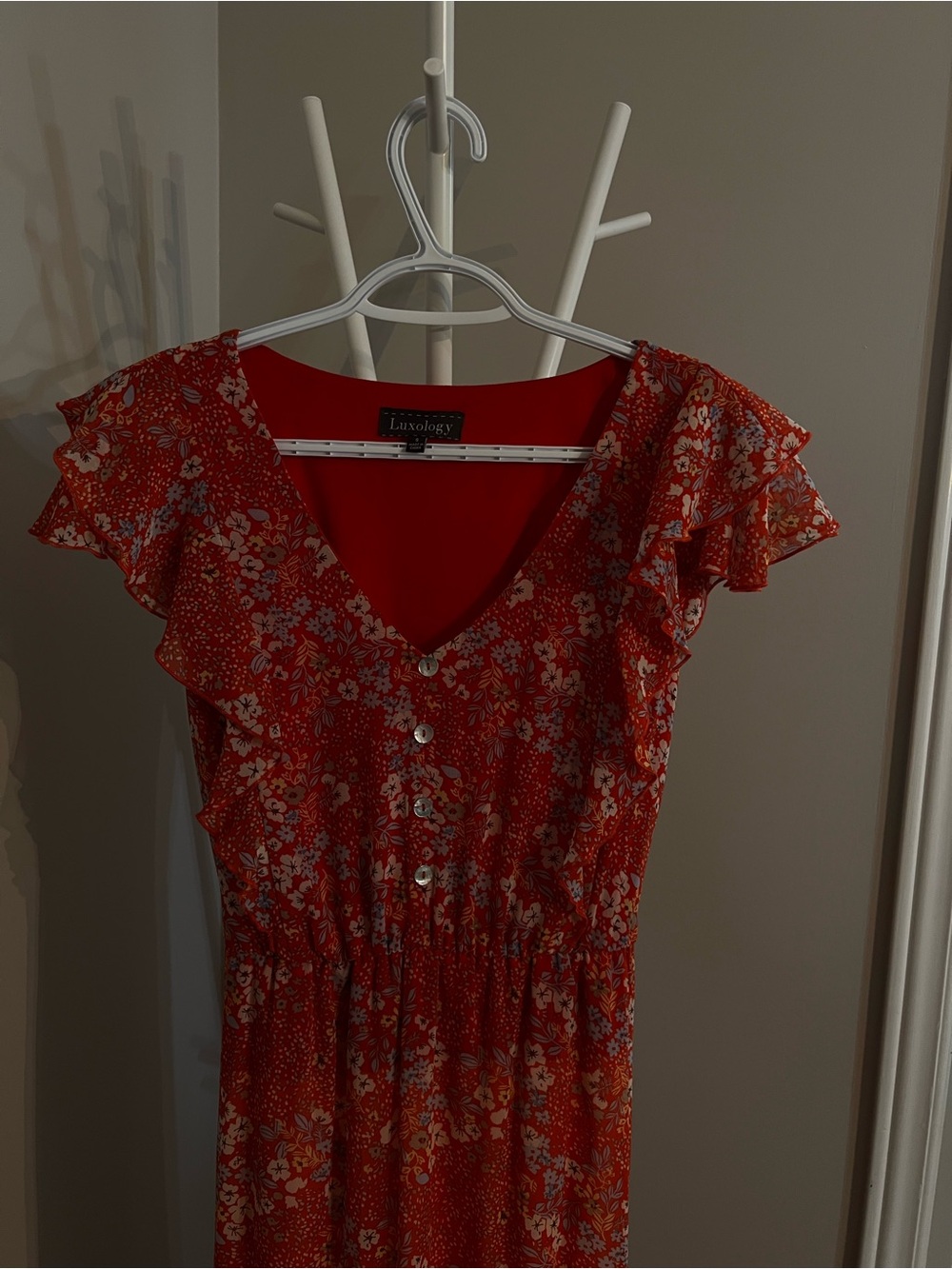 Luxology Red V-Neck Floral Top with Button Detail - Picture 4 of 11